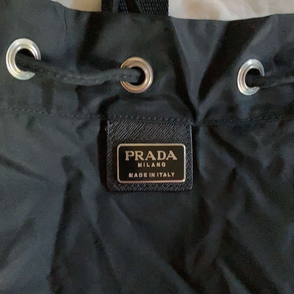 ❗️SOLD❗️Rare Vintage Prada Crossbody - Picture 13 of 15